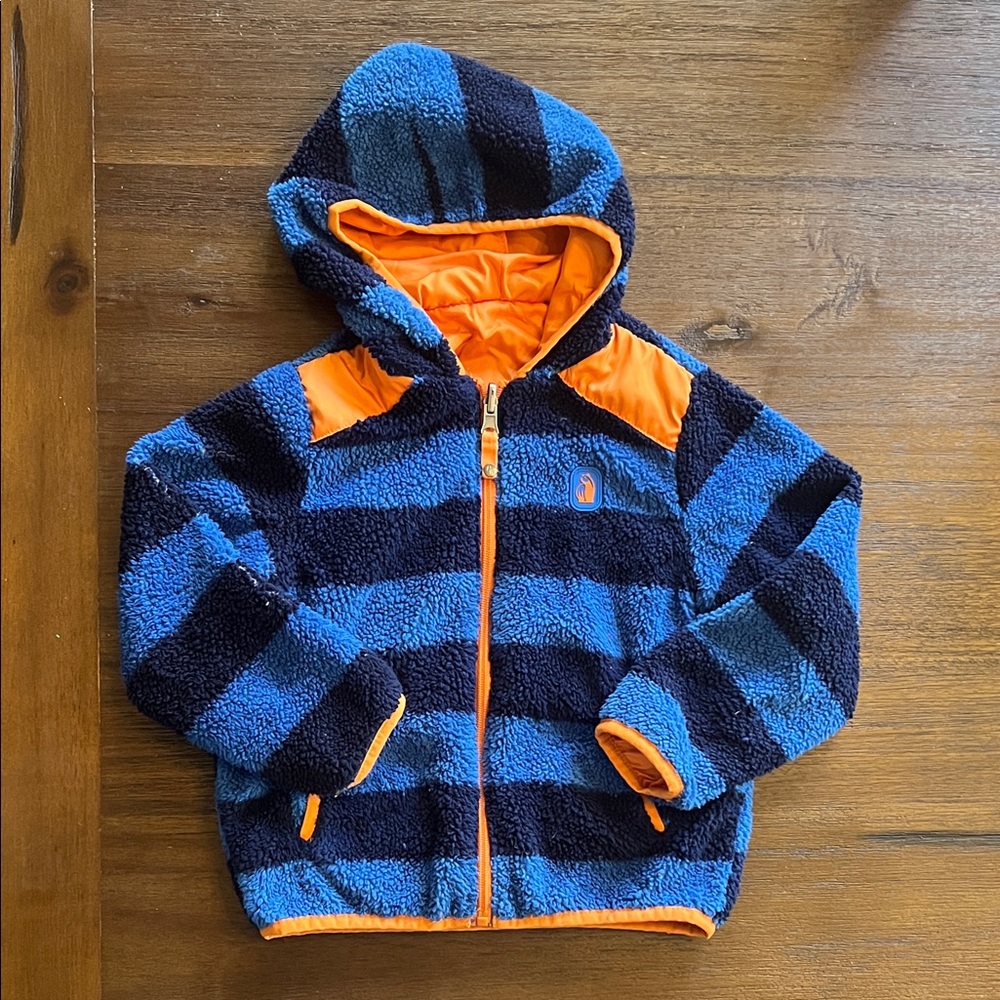 4T reversable jacket. Excellent condition.  Soft